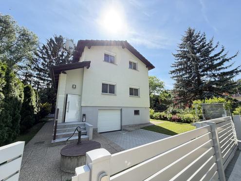 "Ein Haus zum Verlieben - mitten im Gr�nen"