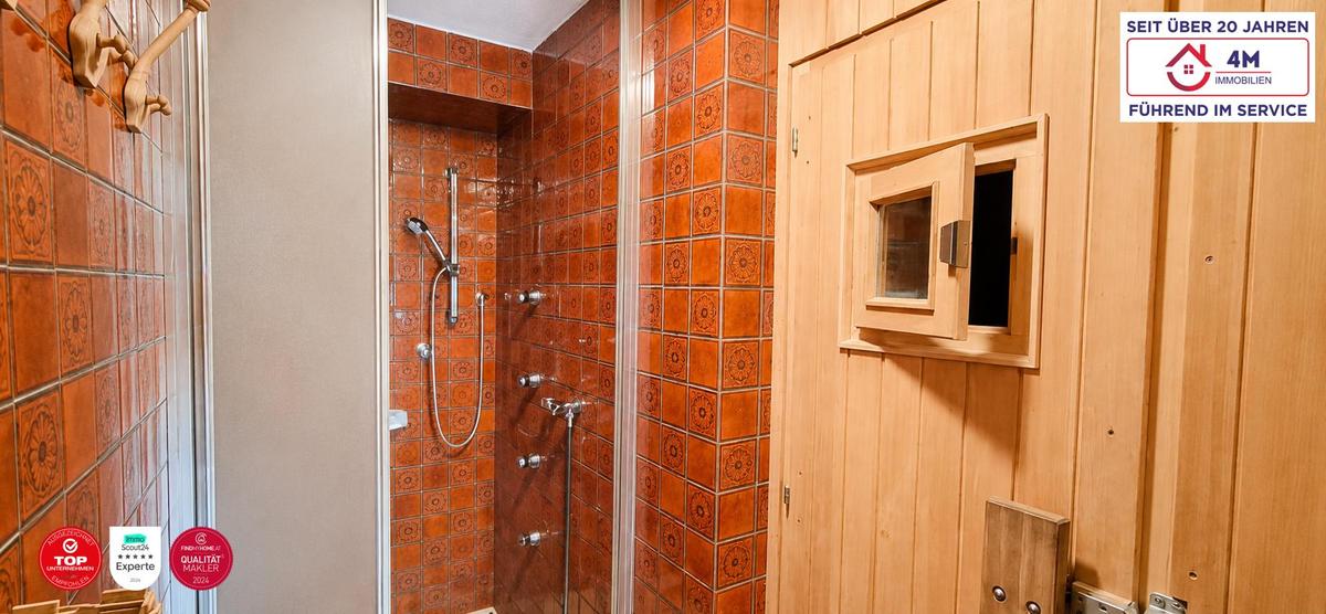 Sauna mit Dusche