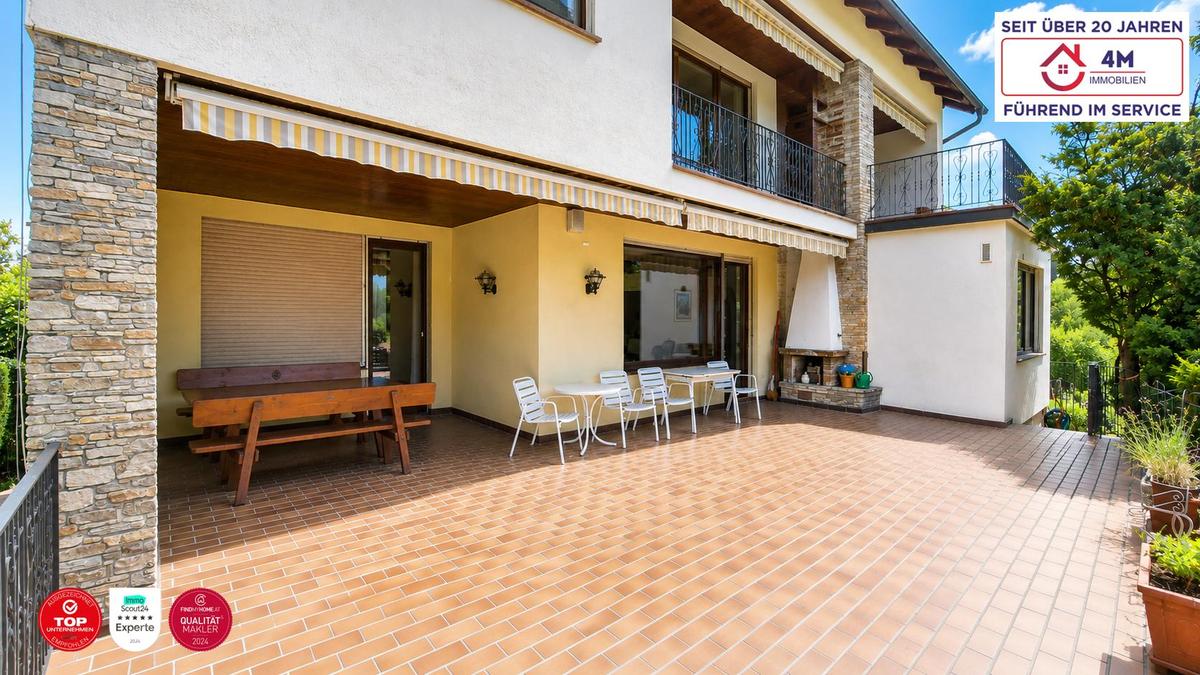 gro�e S�dterrasse EG