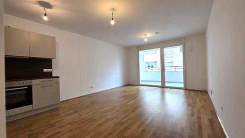 Neubauwohnung mit gro�er Loggia / Deckenk�hlung  / 1.OG // Ab JULI!!