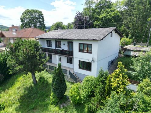 EIN- ZWEIFAMILIENHAUS IN SONNIGER LAGE BEIM WIENERWALDSEE