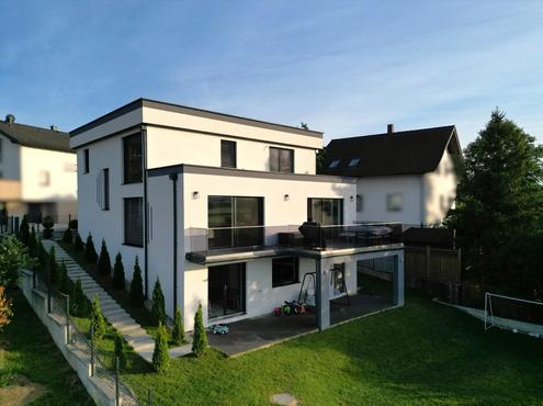 AUSSERGEWÖHNLICHES HAUS NAHE NEULENGBACH