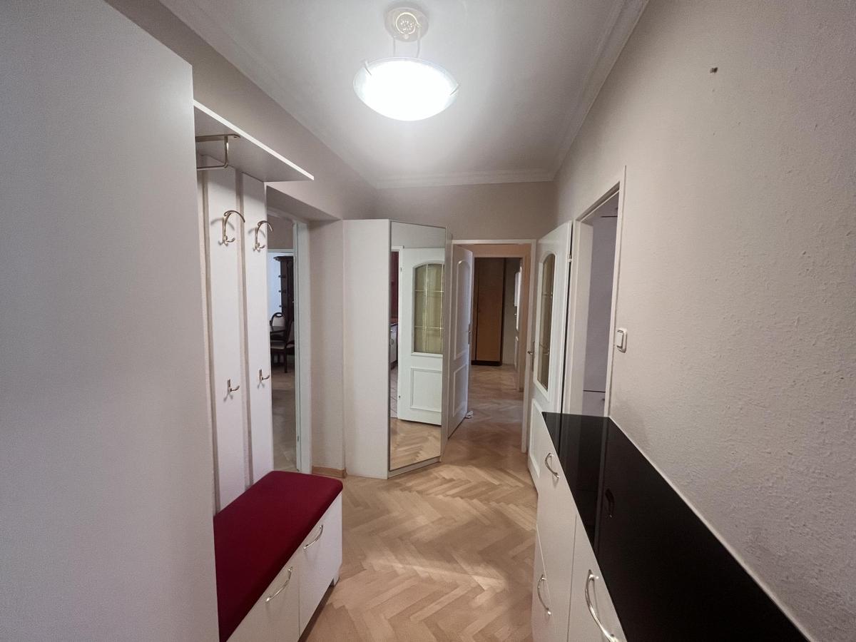 06 Vorzimmer