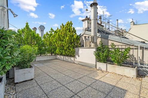 "Rooftop Terrace on Krugerstra�e!"
