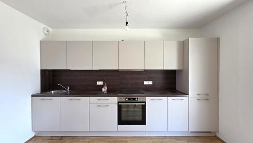 Q11: Single-Wohnung mit gro�em Balkon + Deckenk�hlung // 2.OG