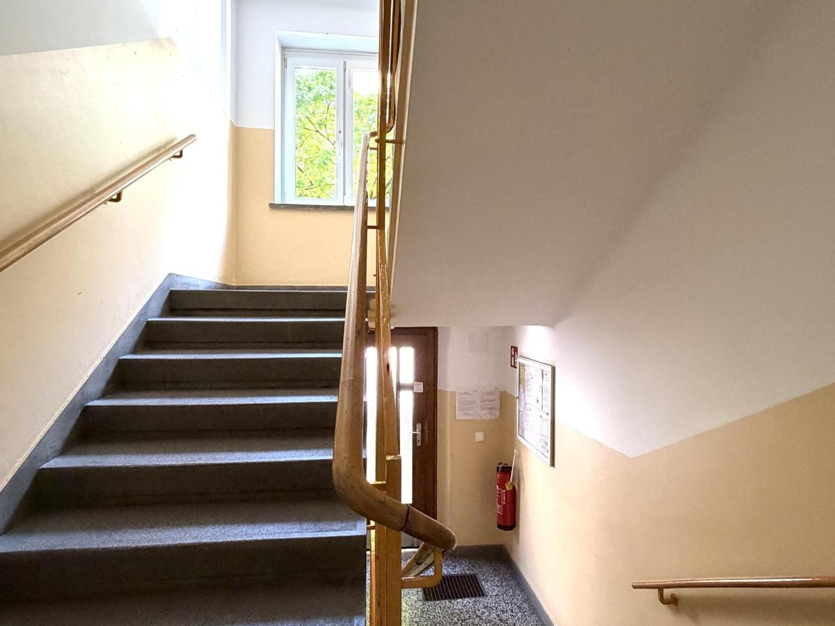 12 STIEGENHAUS