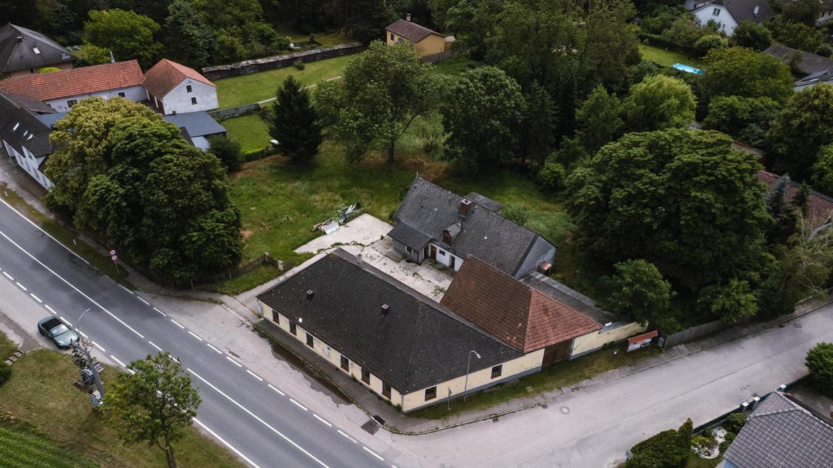 01 Drohne Haus Wienerstra�e 8 von weiter oben