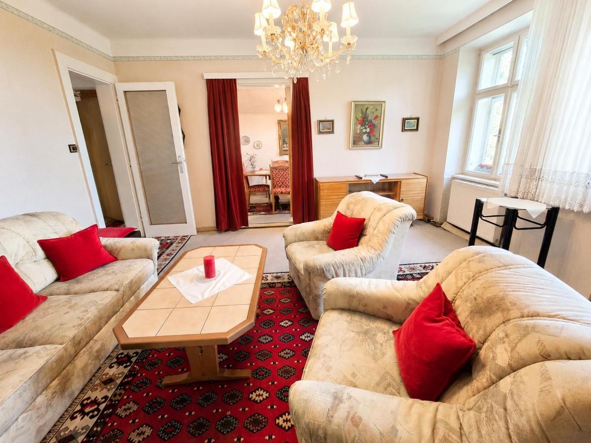 09 Wohnzimmer