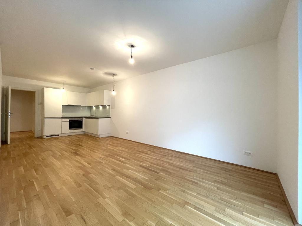 Wohnzimmer - Blick zur K�che