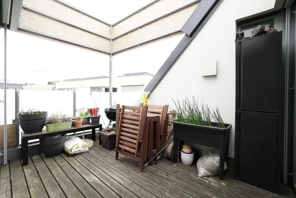 hofseitige 7m2 Terrasse