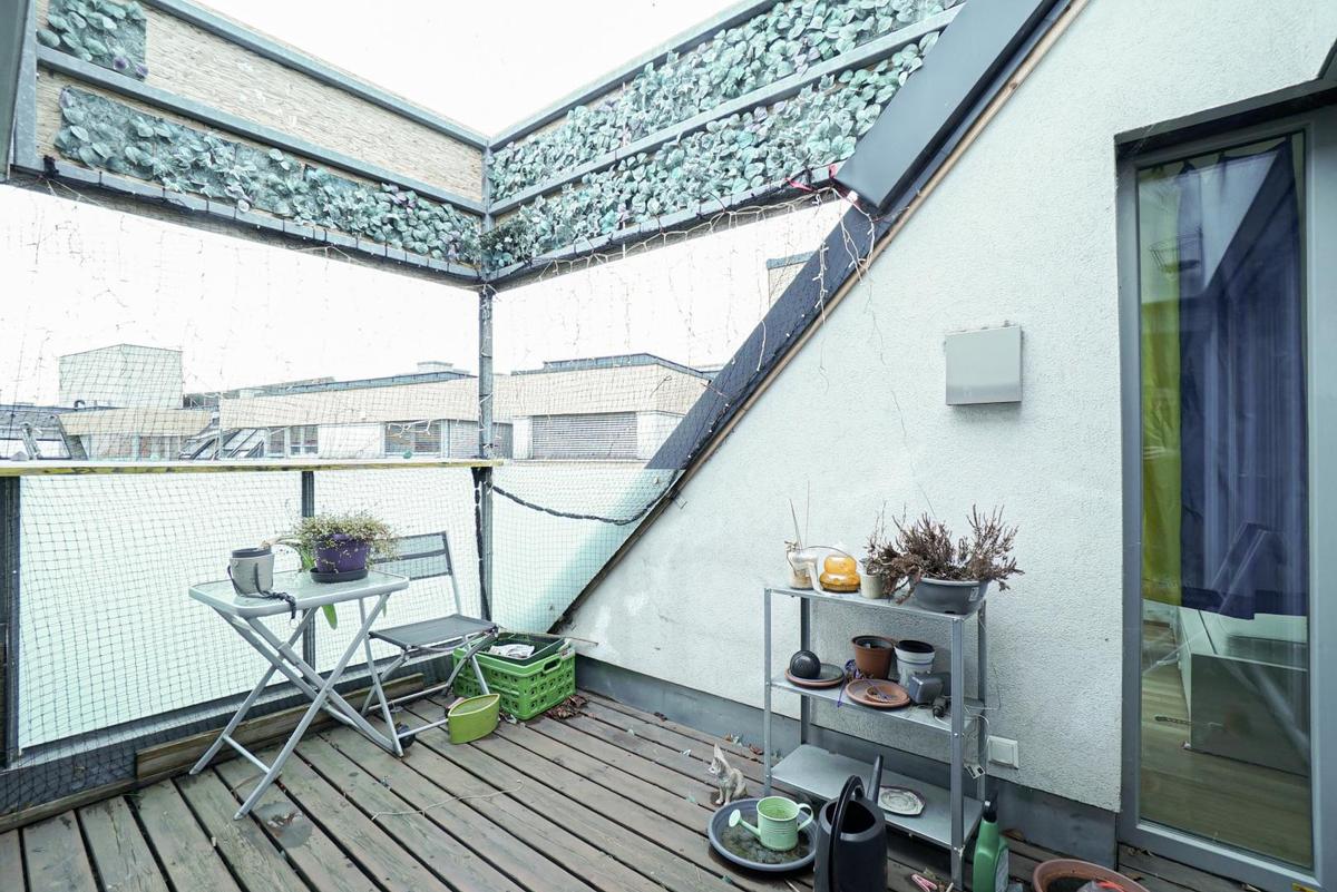 hofseitige 7m2 Terrasse