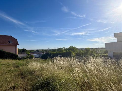 "Exklusives Baugrundst�ck mit Weitsicht"
