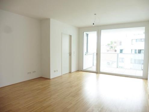Moderne Neubauwohnung mit gro�er, westseitiger Loggia (4.OG) AB AUGUST