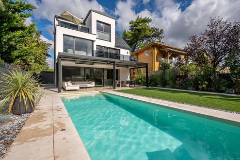 "HighTech Living mit Pool - Eigengrund - gehobenes Design - nahe Untere Alte Donau"