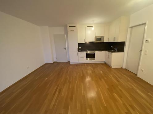 Ruhige Innenhoflage!! Moderne Neubauwohnung mit gro�z�giger Loggia!!
