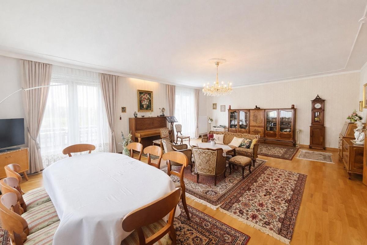 08 Wohnzimmer