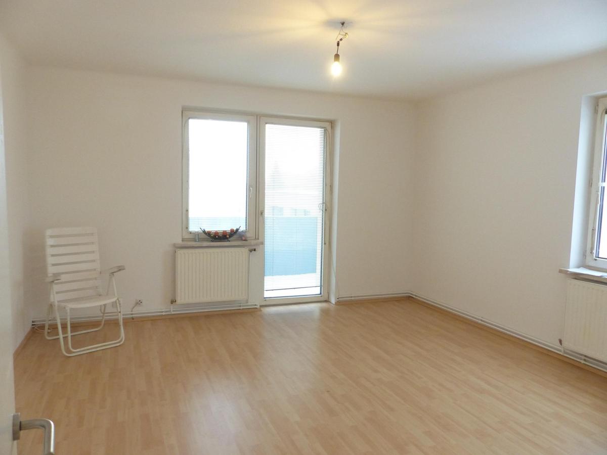 2. Zimmer mit Balkonausgang