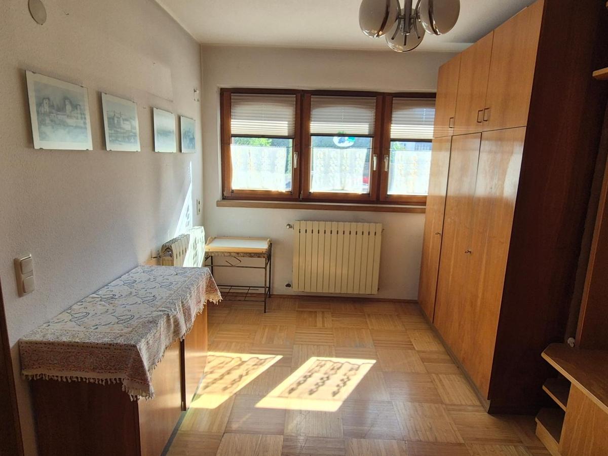 Zimmer 2 EG