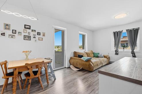 Stilvoll wohnen mit Balkon und moderner Wohnk�che in Bernorf