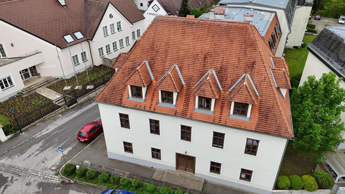 16 Wohnhaus b
