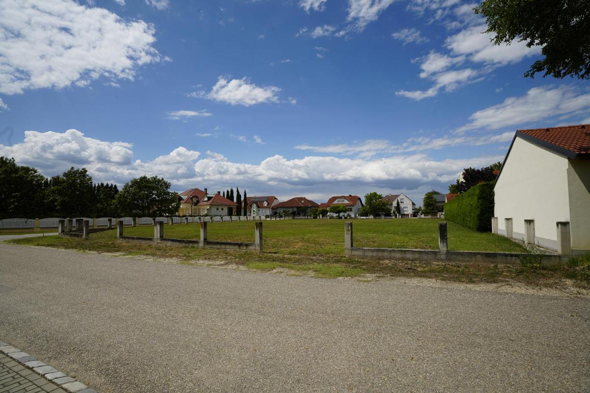 06. Baugrundst�ck 7142 Illmitz