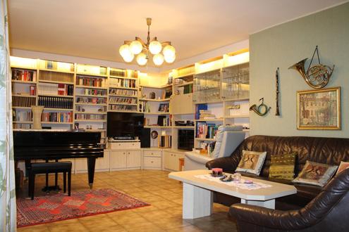 "8 Zimmer und viel mehr!"