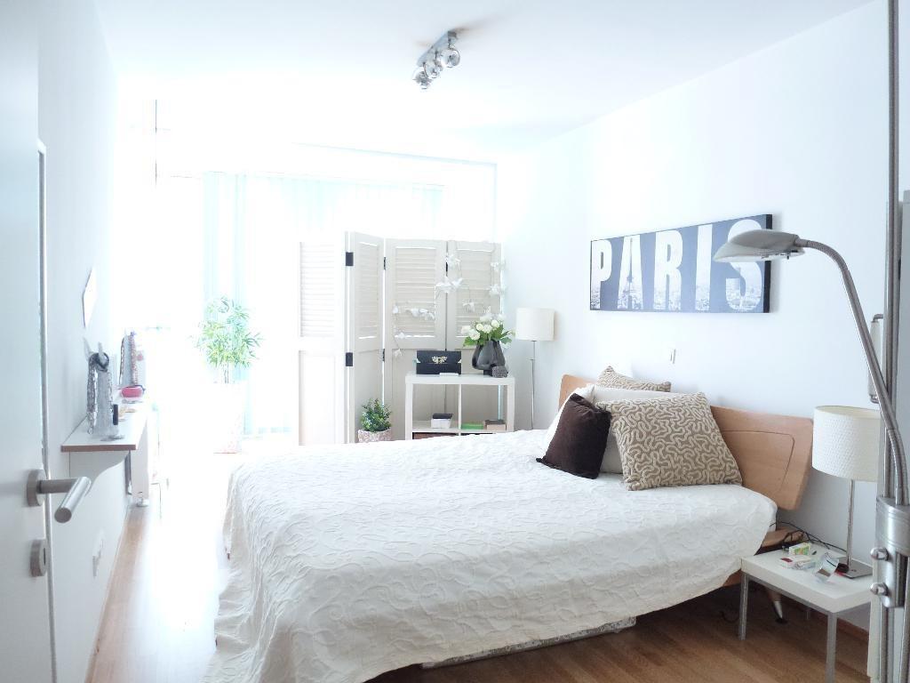 Schlafzimmer (�bergabe OHNE M�bel!!!!)