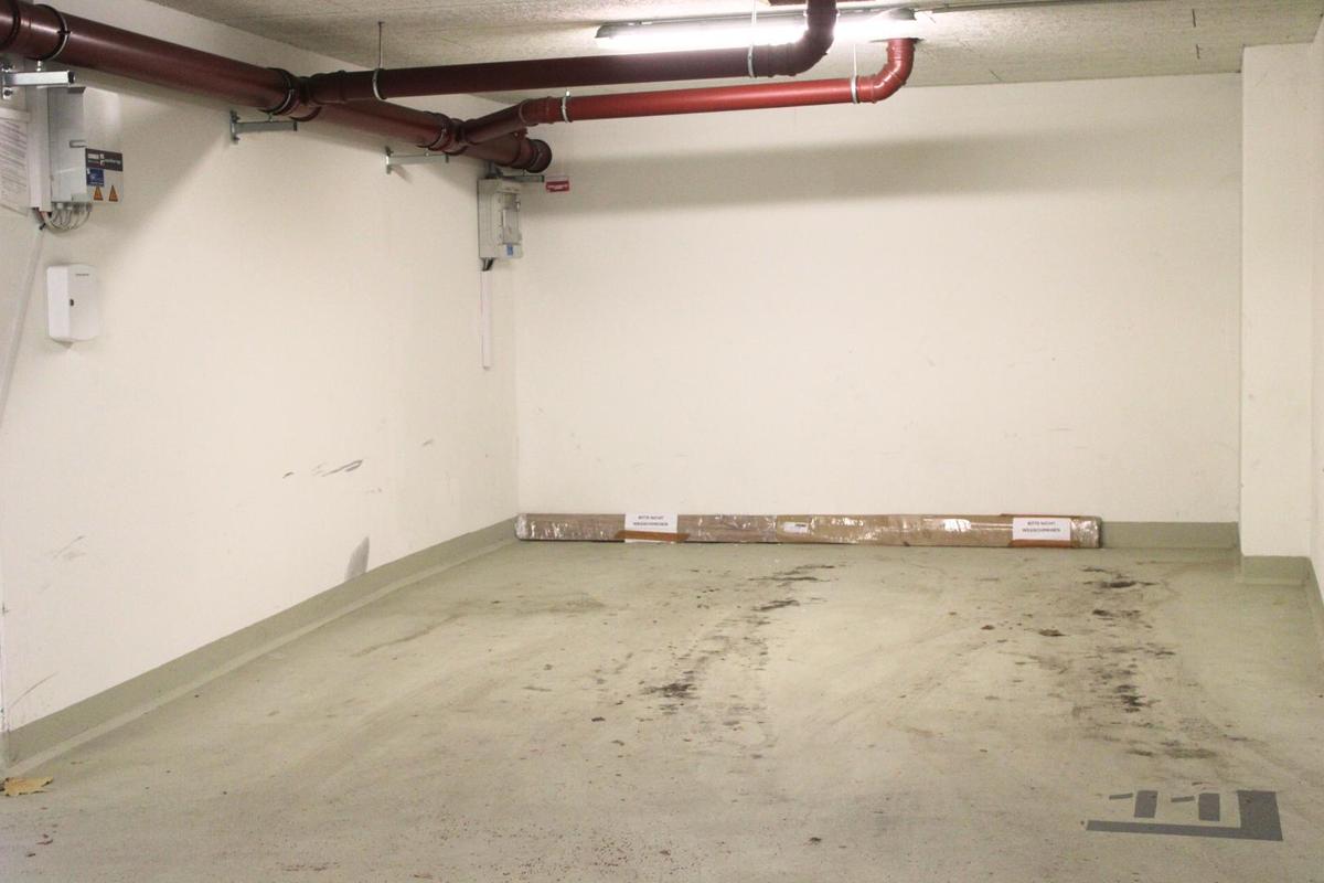 9_Garage