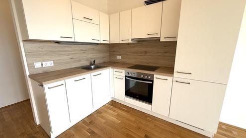 Nahe Akademiepark: Top-3-Zimmer Wohnung mit 11m� S�D-Loggia