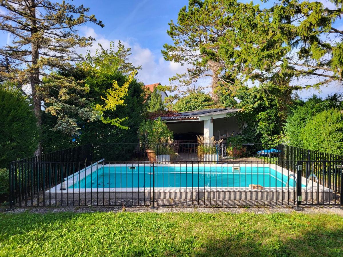 Pool 1