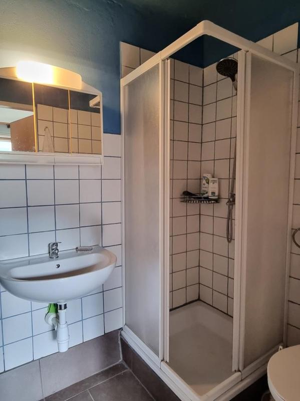 Duschbad mit WC, EG
