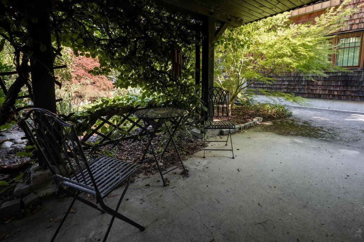 11. Veranda