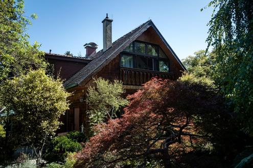 "Landhausidylle mit park�hnlichem Garten und Pool"