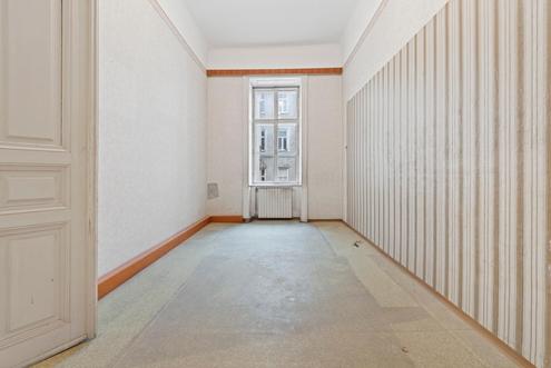 Hoflage im Servitenviertel, sanierungsbed�rftige 3 Zimmer, ca. 68,47 m�