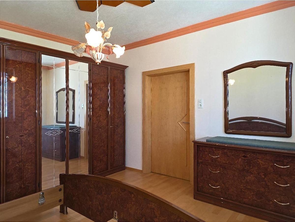 16 EFH 2000 OG Schlafzimmer