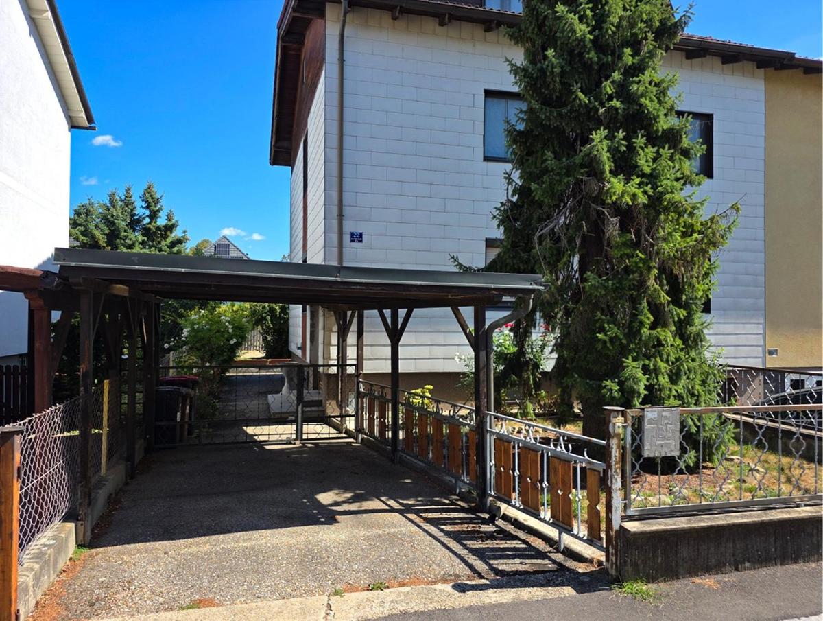 02 EFH 2000 Carport