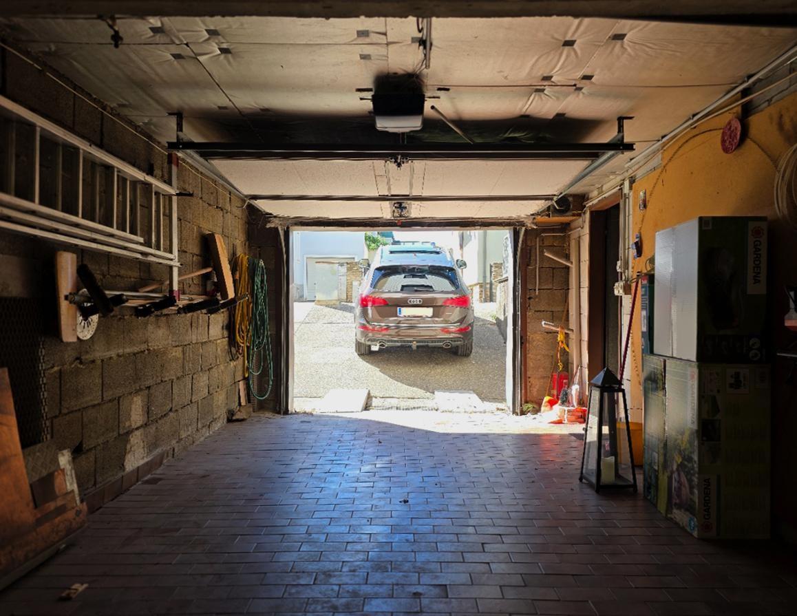 31 EFH 2000 KG Garage