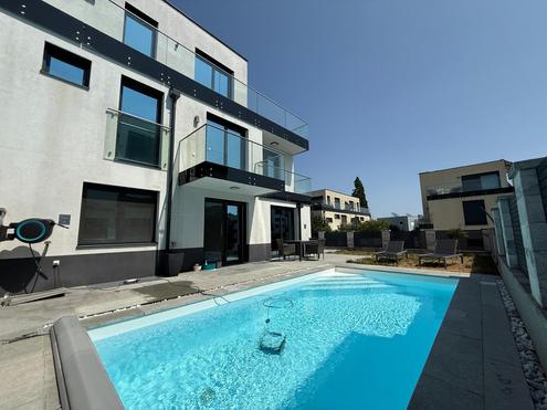 Luxus Leben auf Easy Mode! Pool, Garten, Dachterrasse