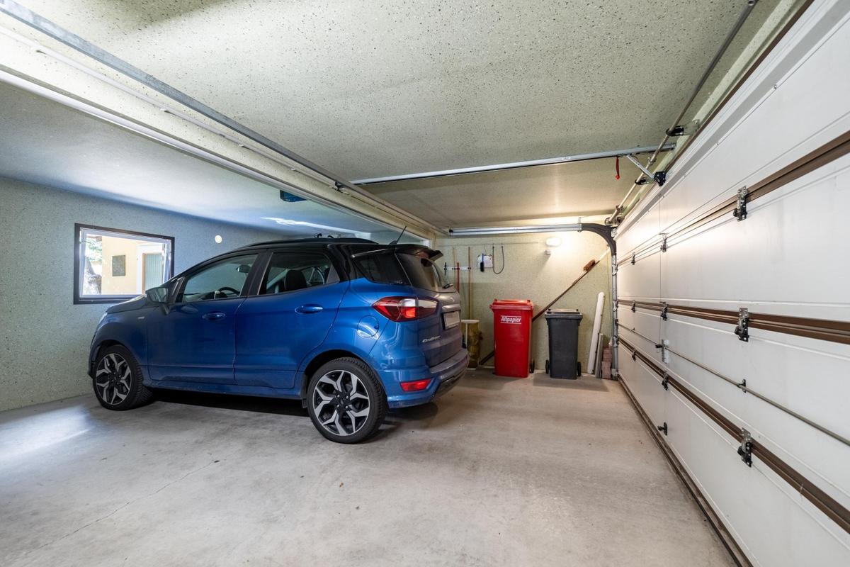 36 Garage