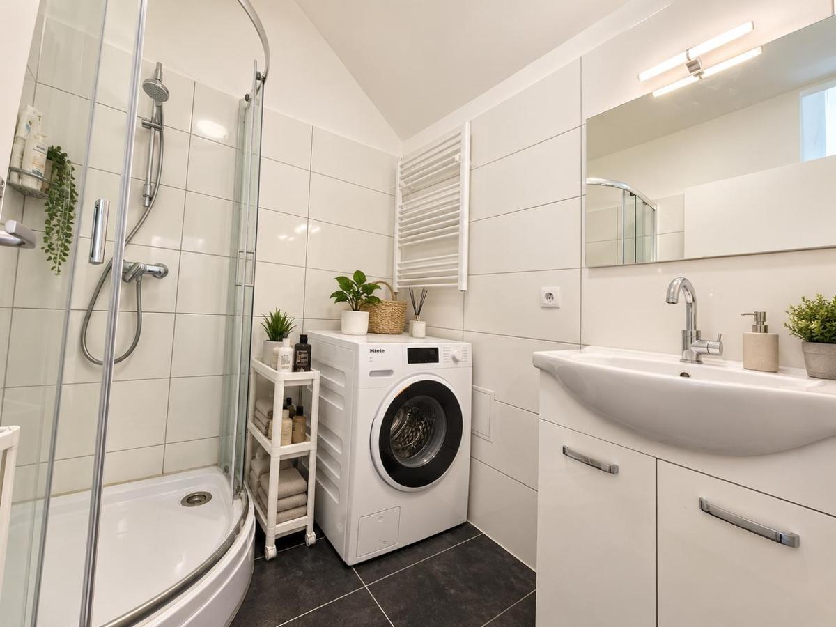 11 Badezimmer