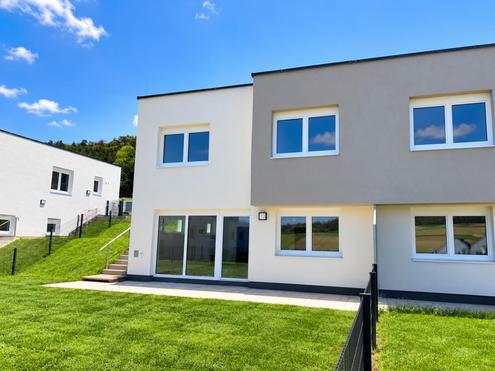 Neue 4-Zimmer-Reihenh�user in erh�hter Lage. Provisionsfrei!