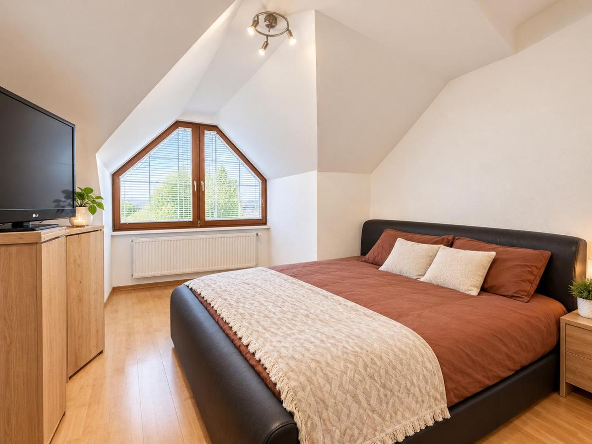 Schlafzimmer im OG