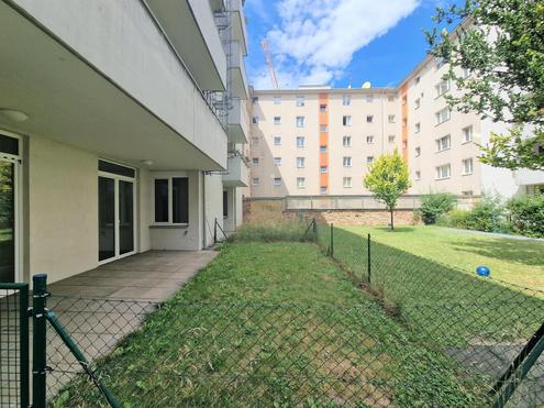 Ruhige Gartenwohnung mit coolem Grundriss und Terrasse - U1 N�he!!!