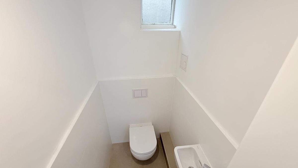 WC mit Fenster