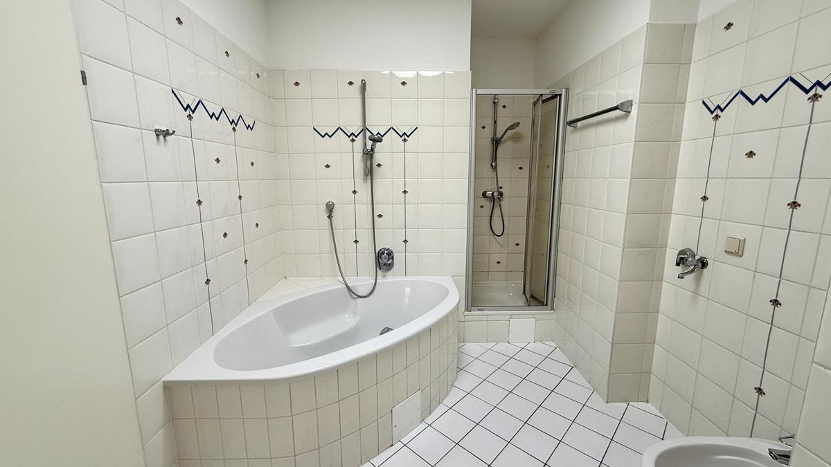 Wannen und Duschbad