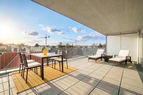 VIC und U1 Kaiserm�hlen, 4 Zi. mit 35m2 Terrasse Richtung Donauinsel