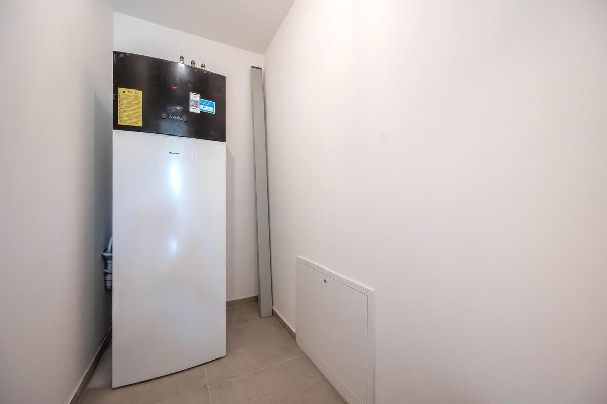 Eigene Luftw�rmepumpe im Abestellraum
