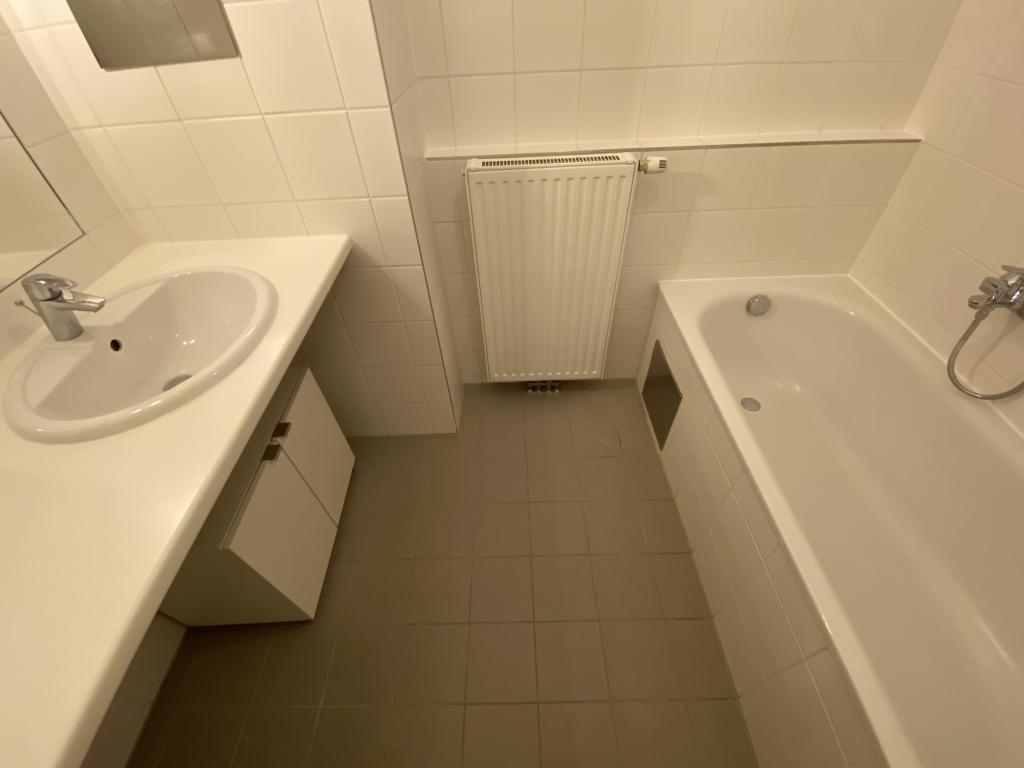 Badezimmer mit Wanne