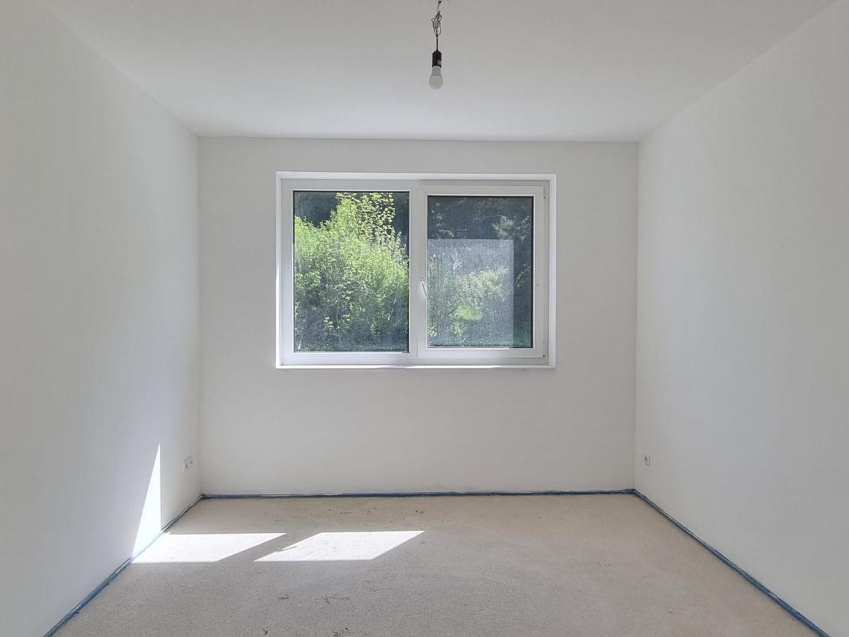 Zimmer 4, OG