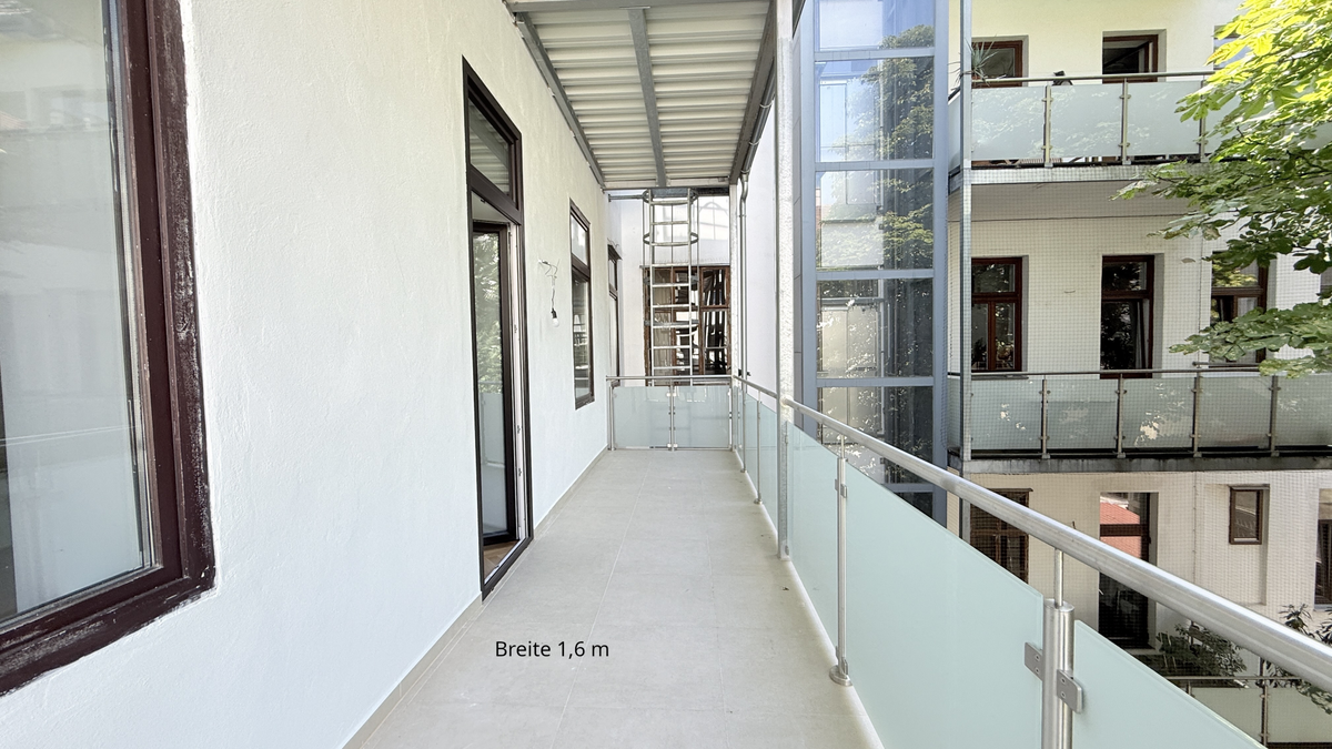Balkon mit 1,6 Breite